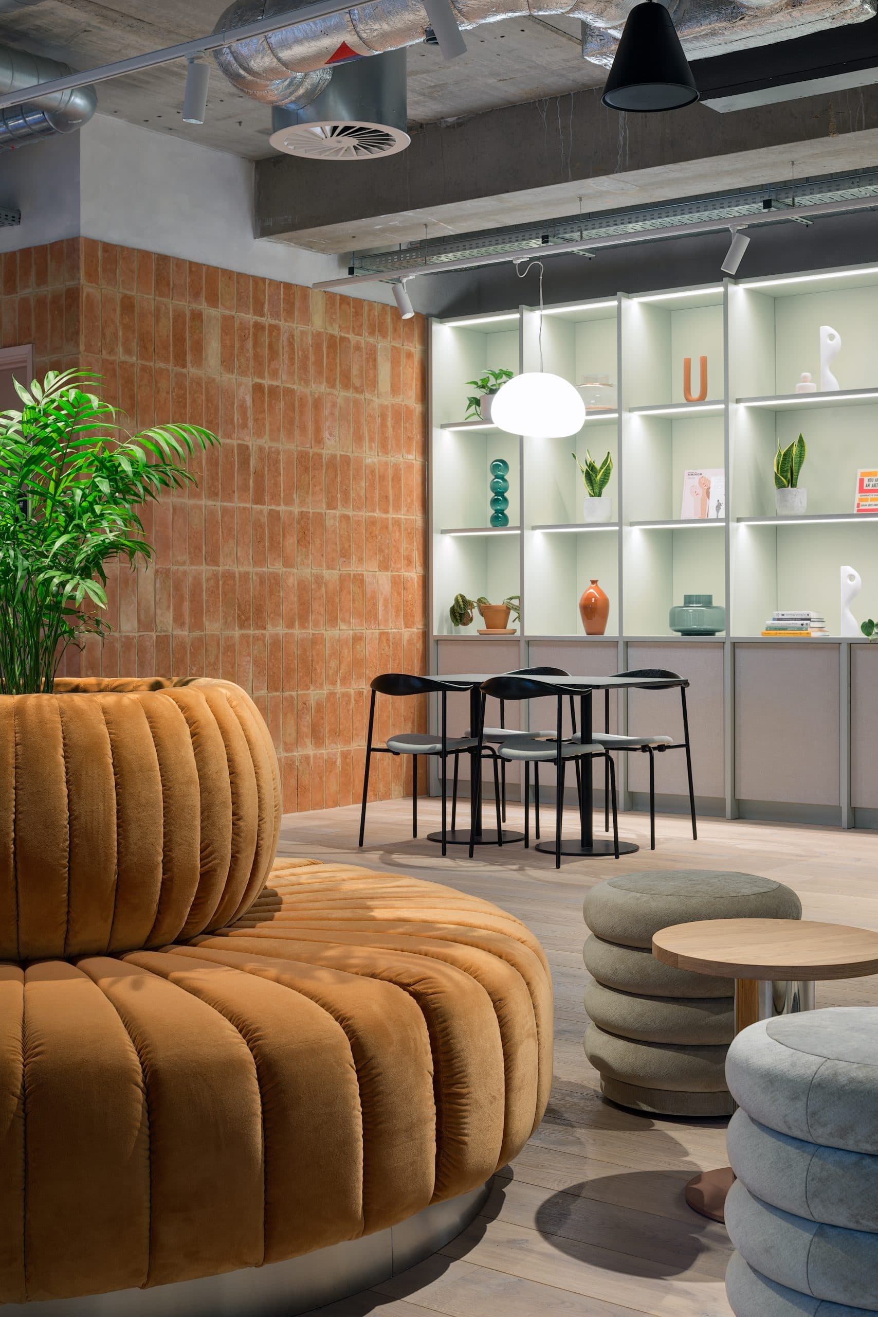 HOP_Clockwise_Office_Grid 1